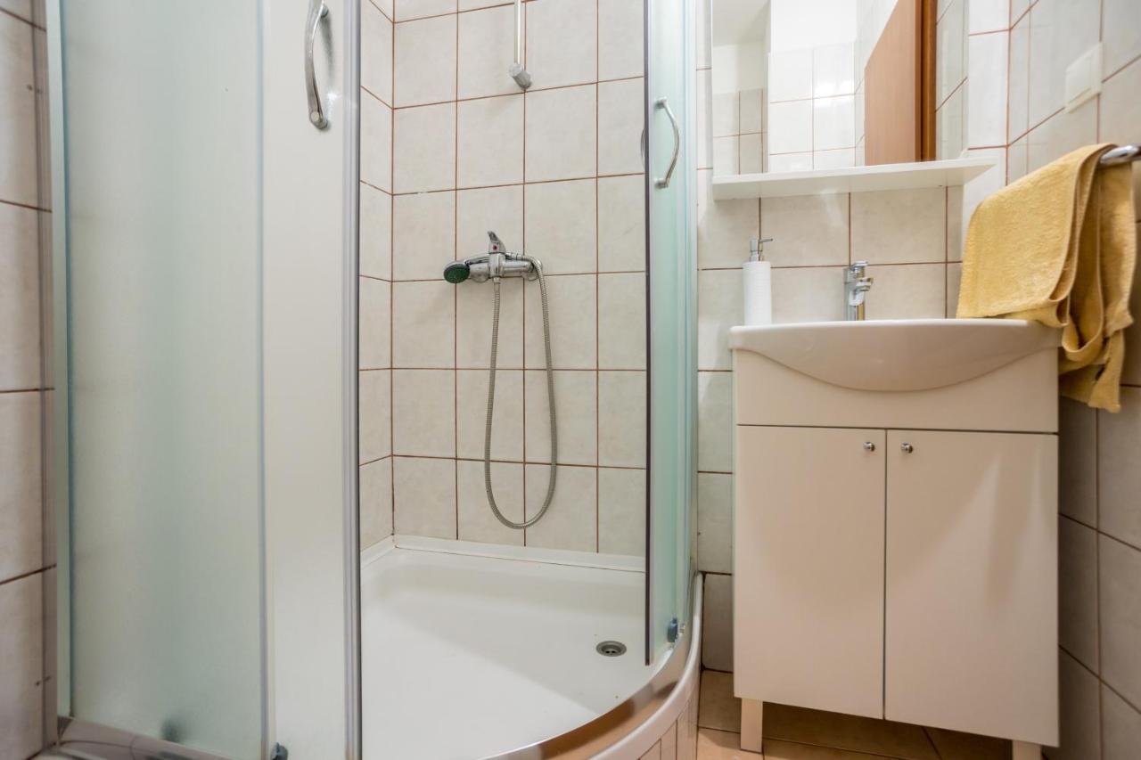 Apartmani Sandra Malinska Sveti Vid-Miholjice Extérieur photo